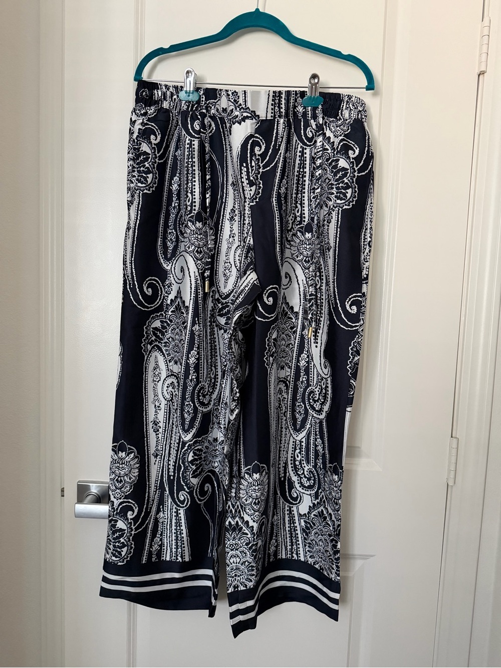 Nautica silky straight/wide leg pants in paisley print